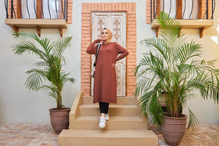 hijab_tuniek_lang_bruin_cheyys