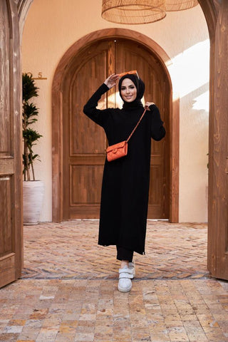 hijab_tuniek_lang_zwart_cheyys