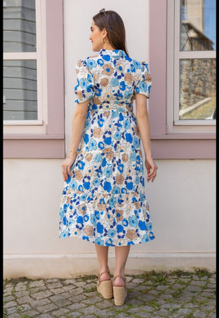 Leuke blauw wit jurk met V-hals en ruches | CHEYYS Mode