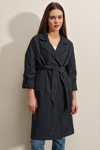 Dames Trenchcoat lang met knopen en touwriem driekwart mouwen | Zwart