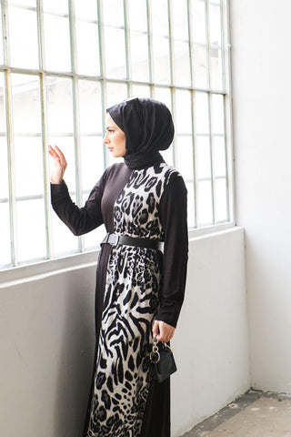 zwart_wit_hijab_jurk_lang_cheyys